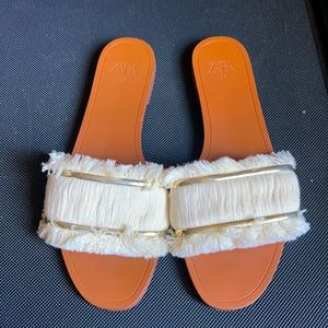 Zara sandals size 8